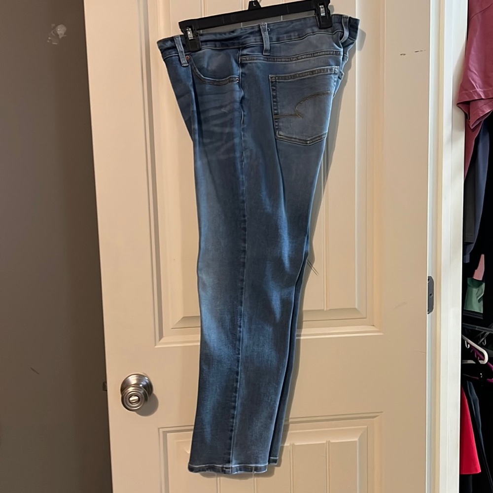 Time & Tru Mid-wash jeans 12 petite